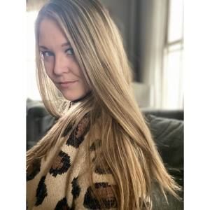 Meet your Posher, Kayla